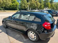 Gebraucht BMW 116 122 PS (89 kW) 2010 Schwarz Kleinwagen