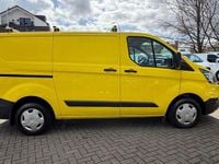 Second-hand Ford Transit Custom Trend 105 CP (77 kW) 2018 Galben Monovolum