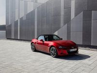 Neu Mazda MX5 Exclusive-Line 132 PS (97 kW) 2025 Machine gray Cabrio