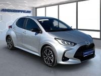 Gebraucht Toyota Yaris Hybrid 93 PS (68 kW) 2024 Shimmering silber met Kleinwagen