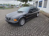 Gebraucht BMW 316 102 PS (75 kW) 1997 Schwarz Limousine