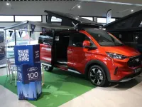 Nouvelle Ford Transit Custom Active 170 ch (125 kW) 2025 Rouge Monospace
