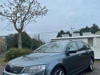 Gebraucht Skoda Octavia RS 184 PS (135 kW) 2016 Grün Kleinwagen