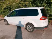 Gebraucht Ford Galaxy 140 PS (102 kW) 2013 Weiß Van / Kleinbus