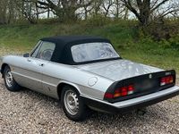 Gebraucht Alfa Romeo Spider 103 PS (75 kW) 1984 Silber Cabrio