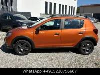 Gebraucht Dacia Sandero Celebration 90 PS (66 kW) 2018 Orange Limousine