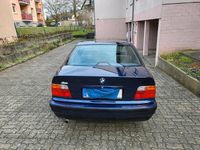 Gebraucht BMW 316 102 PS (75 kW) 1997 Blau Limousine