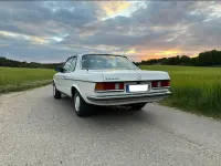 Gebraucht Mercedes 230 136 PS (100 kW) 1982 Weiß Coupé