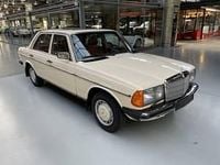 Gebraucht Mercedes E230 136 PS (100 kW) 1983 Beige Limousine