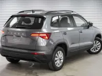 Neu Skoda Karoq Selection 150 PS (110 kW) 2026 Graphitgrau SUV