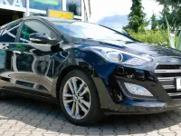 Gebraucht Hyundai i30 Premium 136 PS (100 kW) 2016 Schwarz Kombi