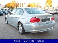 Gebraucht BMW 318 Sport Line 143 PS (105 kW) 2010 Silber Limousine