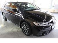 Gebraucht VW Polo Life 95 PS (69 kW) 2023 Schwarz Kleinwagen