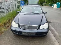 Gebraucht Mercedes C180 Classic 143 PS (105 kW) 2002 Schwarz Kombi