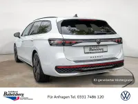 Gebraucht VW Passat R-line 150 PS (110 kW) 2024 Weiß Kombi