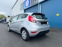 Gebraucht Ford Fiesta 101 PS (74 kW) 2013 Silber Limousine