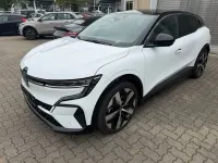 Używany Renault Megane E-Tech Techno 160 kW (218 KM) 2023 Biały Sedan/Limuzyna