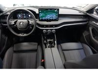 Gebraucht Skoda Superb Selection 150 PS (110 kW) 2024 Schwarz Kombi