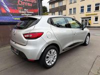 Gebraucht Renault Clio IV Dynamique 90 PS (66 kW) 2014 Silber Kleinwagen