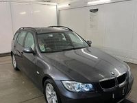 Gebraucht BMW 320 163 PS (119 kW) 2005 Grau Kombi