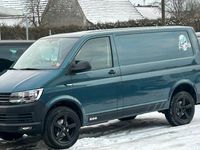 Gebraucht VW Transporter 150 PS (110 kW) 2019 Grün Van