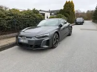 Gebraucht Audi e-tron GT quattro Comfort 350 kW (476 PS) 2022 Grau Limousine