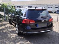 Gebraucht VW Passat Highline 140 PS (102 kW) 2014 Schwarz Kombi