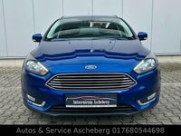 Gebraucht Ford Focus Titanium 125 PS (91 kW) 2016 Blau Kombi