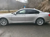 Gebraucht BMW 730 245 PS (180 kW) 2011 Silber Limousine