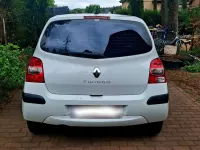Gebraucht Renault Twingo Authentique 58 PS (42 kW) 2010 Weiß Kleinwagen