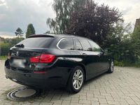 Gebraucht BMW 520 184 PS (135 kW) 2012 Schwarz Kombi