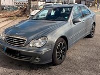 Gebraucht Mercedes C200 122 PS (89 kW) 2006 Blau Limousine