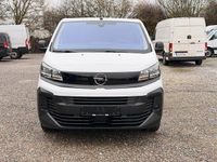 Gebraucht Opel Vivaro Basis 144 PS (105 kW) 2024 Weiß Van / Kleinbus