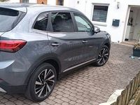 Neu MG ZS Luxury 197 PS (144 kW) 2026 Grau SUV