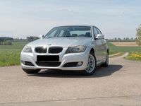 Gebraucht BMW 318 143 PS (105 kW) 2009 Silber Limousine