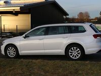 Gebraucht VW Passat Business 150 PS (110 kW) 2022 Weiß Kombi