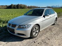 Gebraucht BMW 318 129 PS (94 kW) 2006 Silber Limousine