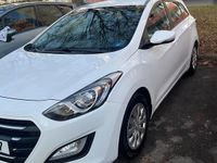 Gebraucht Hyundai i30 110 PS (80 kW) 2016 Weiß Kombi