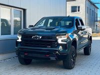 Neu Chevrolet Silverado 426 PS (313 kW) 2025 Grau SUV