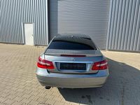 Gebraucht Mercedes E250 204 PS (150 kW) 2010 Silber Coupé