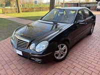 Gebraucht Mercedes E220 Avantgarde 170 PS (125 kW) 2006 Schwarz Limousine