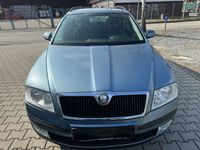 gebraucht Skoda Octavia Combi Team Edition 2.0TDI SHZ PDC AHK