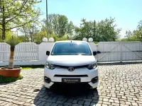 Gebraucht Toyota Proace 102 PS (75 kW) 2023 Weiß Van / Kleinbus