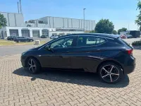 Gebraucht Opel Astra Edition 95 PS (69 kW) 2017 Schwarz Limousine