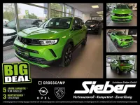 Gebraucht Opel Mokka Elegance 101 PS (74 kW) 2024 Lackierung matcha green/typ au SUV