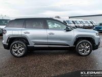 Neu Jeep Compass 136 PS (100 kW) 2026 Yosemite grey SUV