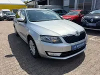 Gebraucht Skoda Octavia Ambition 105 PS (77 kW) 2014 Silber Kombi