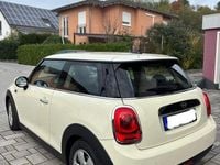 Gebraucht Mini Cooper Pepper 136 PS (100 kW) 2019 Weiß Kleinwagen