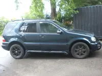 Gebraucht Mercedes ML270 163 PS (119 kW) 2004 Schwarz SUV
