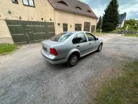 Gebraucht VW Bora 103 PS (75 kW) 2003 Grau Limousine